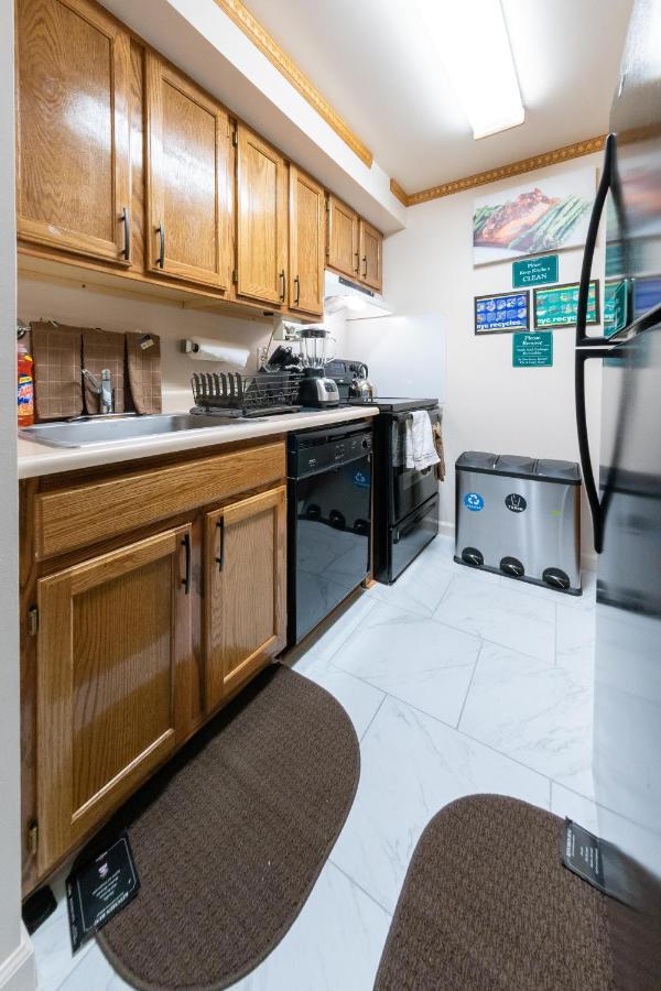 Two Bedrooms Apartment Manage And Supervise By Host Endless Features Amenities Dishwasher Washer Dryer Best Wifi Internet Services By Verizon Fios 960 Upload 960 Download Bi Monthly Free Housekeeping Services Huge 10000 Square Footage New York Bagian luar foto