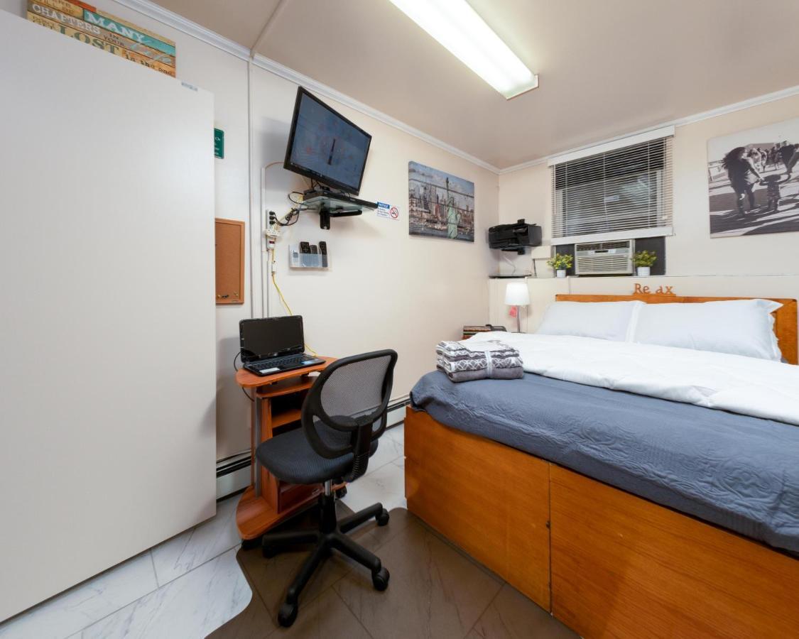 Two Bedrooms Apartment Manage And Supervise By Host Endless Features Amenities Dishwasher Washer Dryer Best Wifi Internet Services By Verizon Fios 960 Upload 960 Download Bi Monthly Free Housekeeping Services Huge 10000 Square Footage New York Bagian luar foto