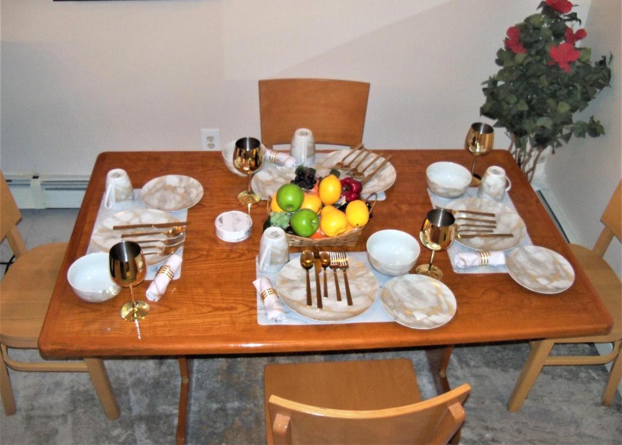Two Bedrooms Apartment Manage And Supervise By Host Endless Features Amenities Dishwasher Washer Dryer Best Wifi Internet Services By Verizon Fios 960 Upload 960 Download Bi Monthly Free Housekeeping Services Huge 10000 Square Footage New York Bagian luar foto