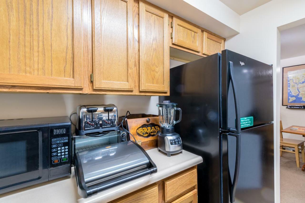 Two Bedrooms Apartment Manage And Supervise By Host Endless Features Amenities Dishwasher Washer Dryer Best Wifi Internet Services By Verizon Fios 960 Upload 960 Download Bi Monthly Free Housekeeping Services Huge 10000 Square Footage New York Bagian luar foto